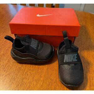 Nike baby/toddler shoes - black, size 3c - new in box